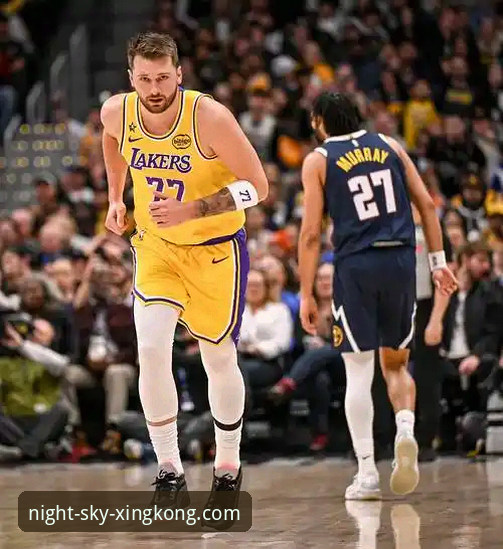 东契奇43分引领湖人进攻狂潮：一场进攻效率的全面解析